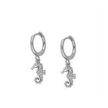 Cargar imagen en el visor de la galería, Caballitos de Mar pendientes - jewels by agathe